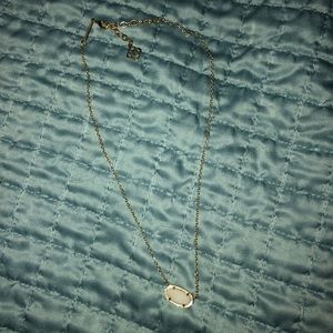 Kendra Scott necklace